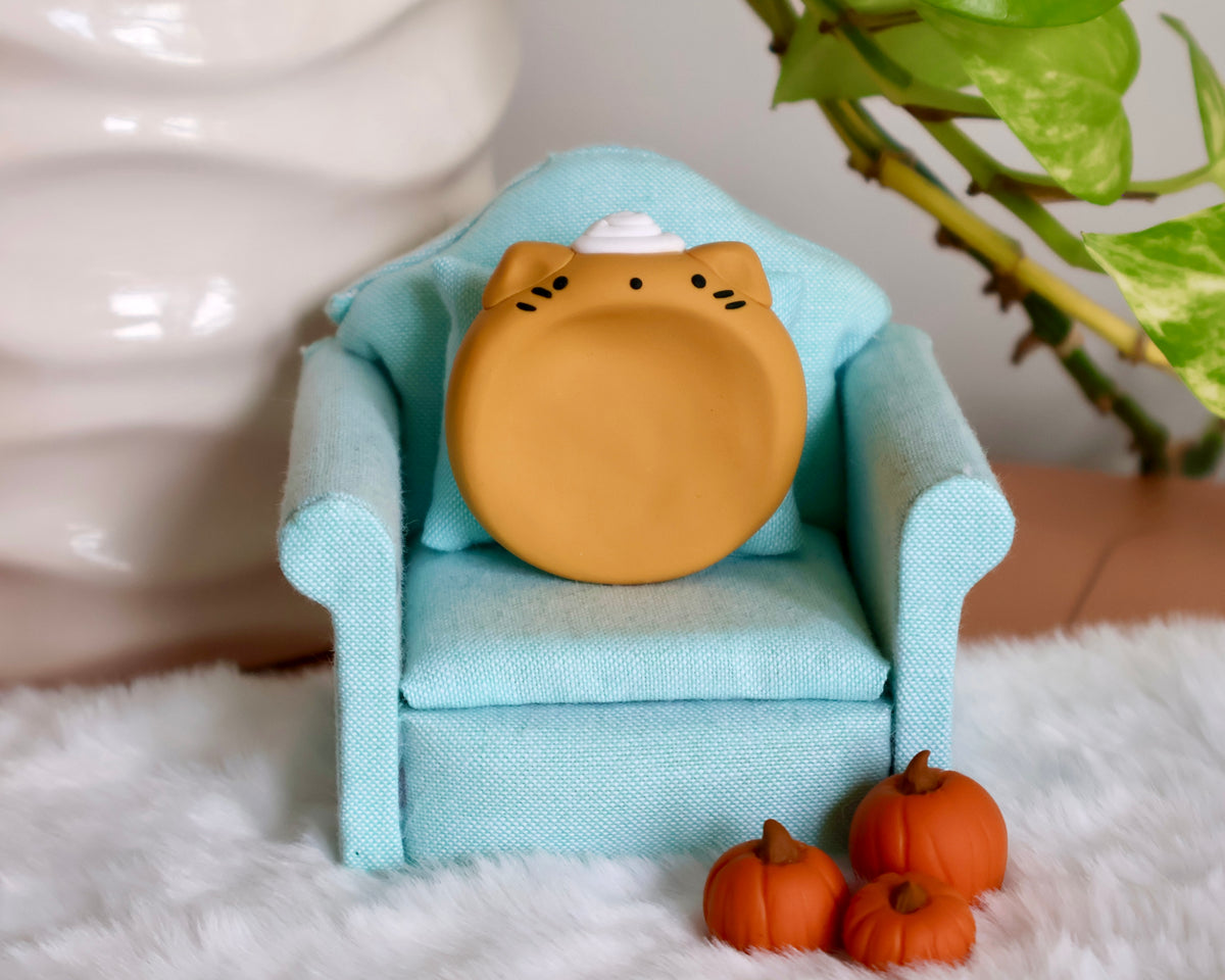 Pumpkin Pie Kitty Worry Stone