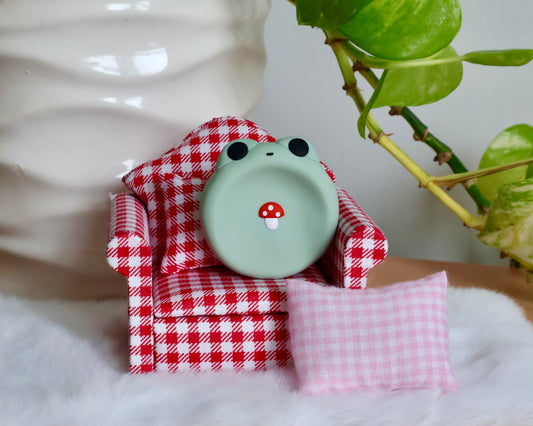 Mushroom Froggy Worry Stone