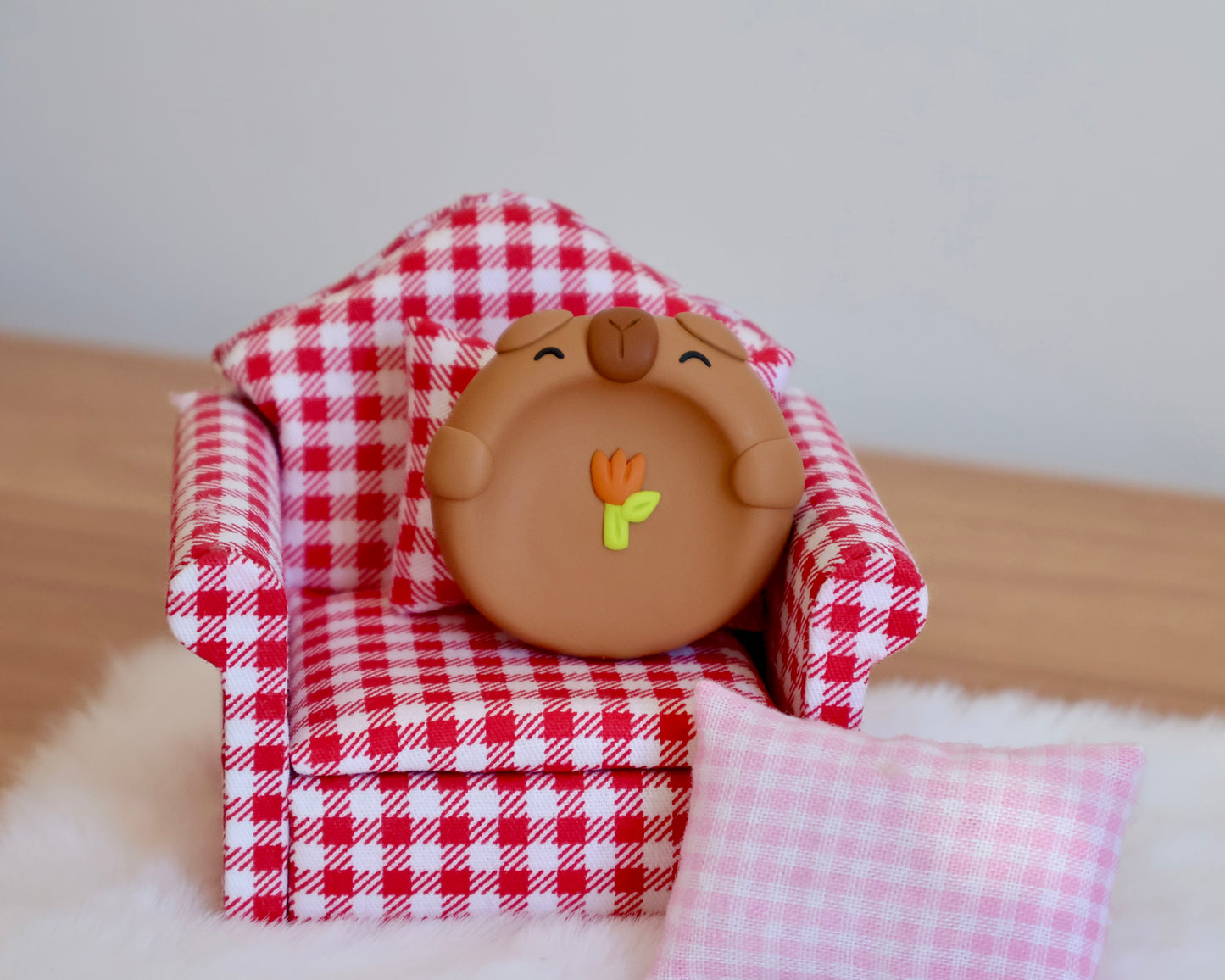 Tulip Capybara Worry Stone