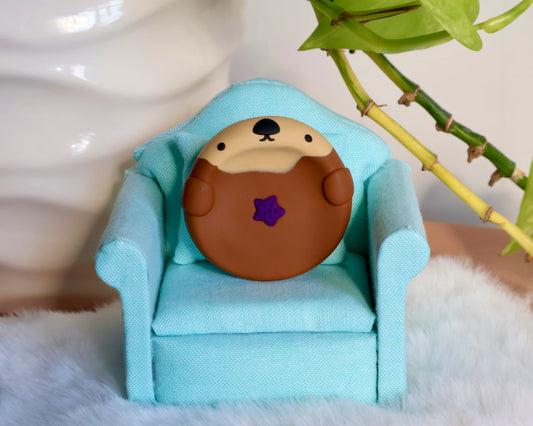 Otter Holding a Starfish Worry Stone